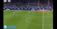 装X失败！巴萨守门员出击失误传给对手，被打进中场吊射